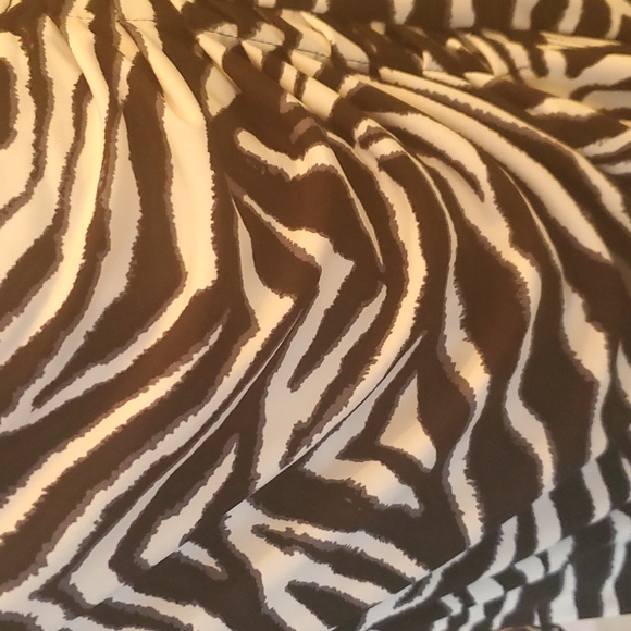 Nwt hale bob long sleeve zebra animal print wrap dress size small - Picture 3 of 7